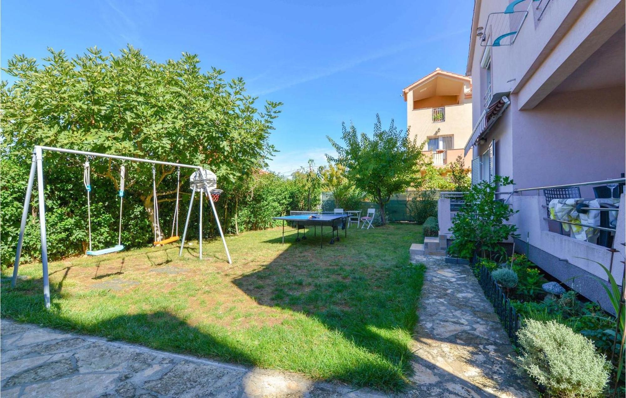 1 Bedroom Nice Apartment In Zadar Eksteriør billede